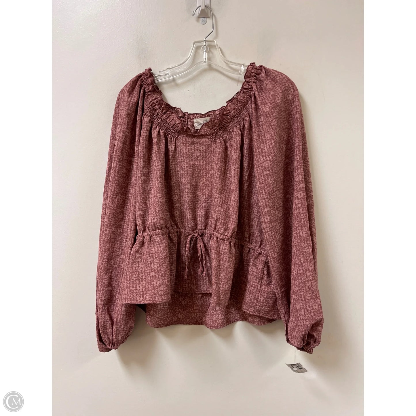 Top Long Sleeve By Universal Thread In Red, Size: L