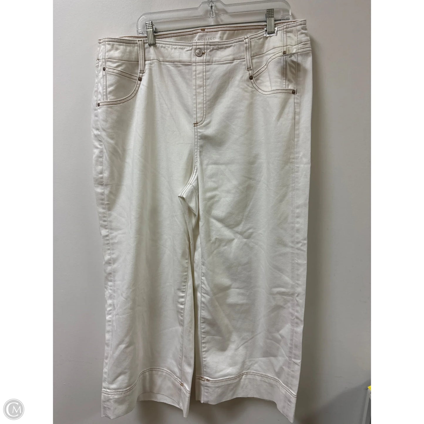 Jeans Wide Leg By Chicos In Cream, Size: 20