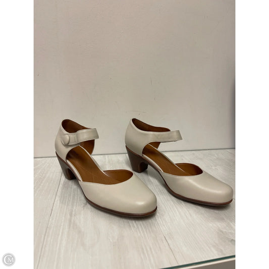 Shoes Heels Block By Easy Spirit In Cream, Size: 10