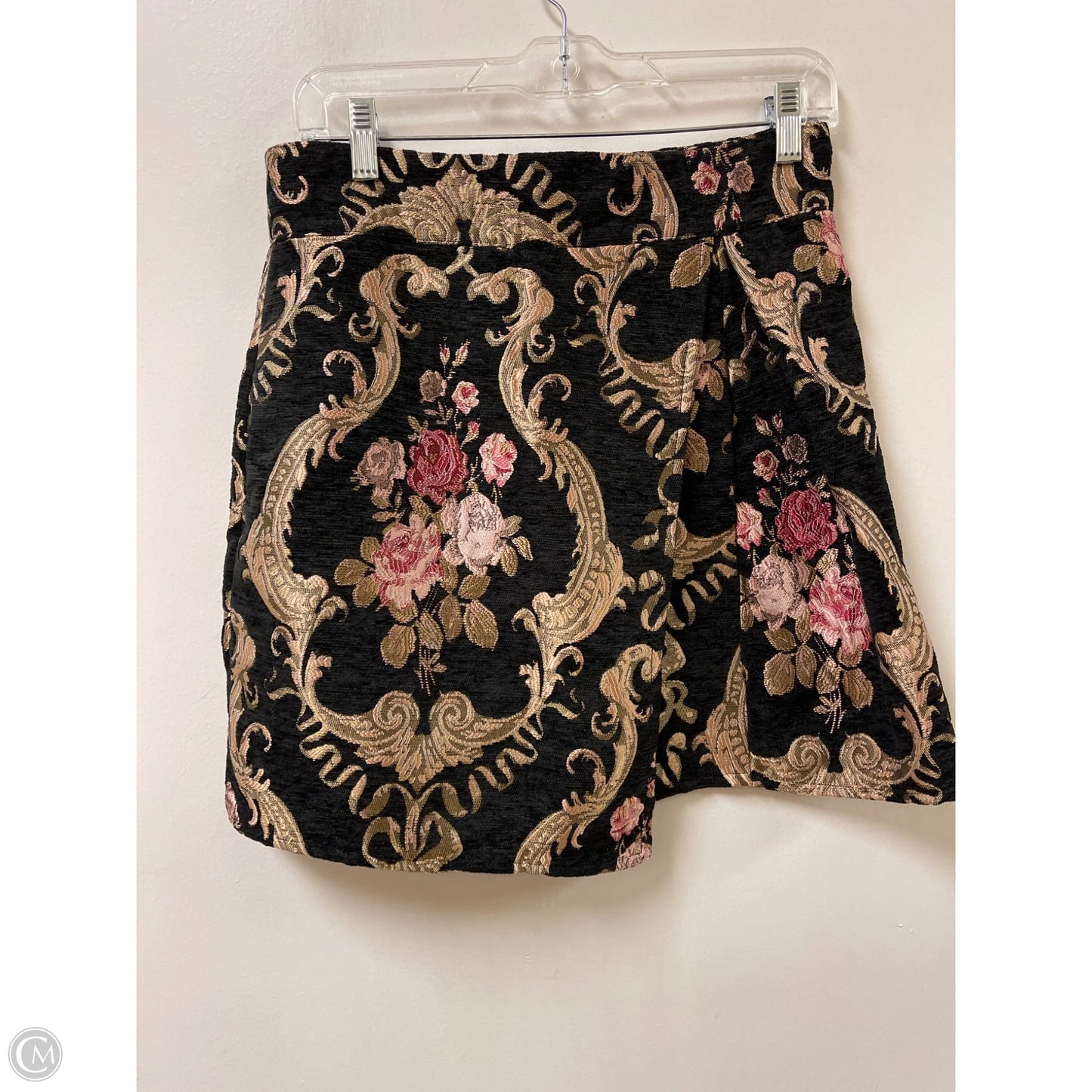 Skirt Mini & Short By Chicwish In Black, Size: 4