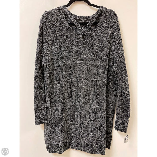 Sweater By Lane Bryant In Black & White, Size: 30