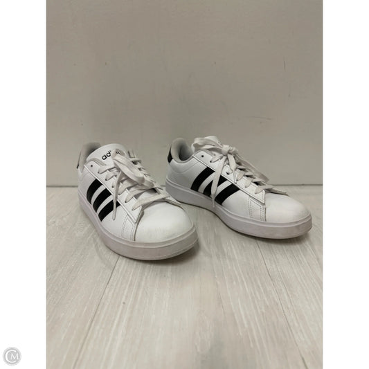 Shoes Sneakers By Adidas In White, Size: 7