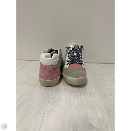 Shoes Sneakers By Clothes Mentor In Grey & Pink, Size: 8