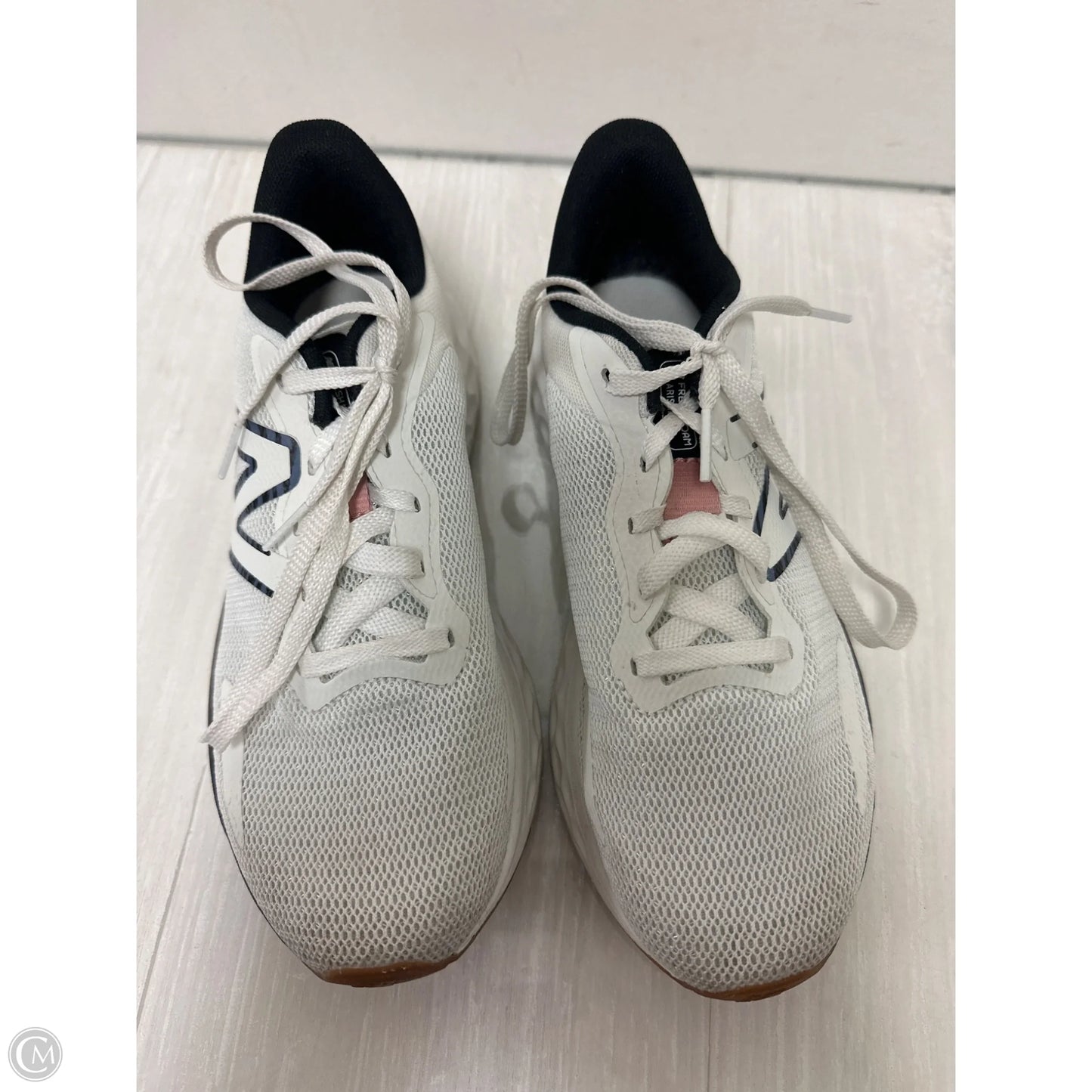 Shoes Athletic By New Balance In White, Size: 7