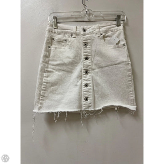 Skirt Mini & Short By Chelsea And Violet In White, Size: 4