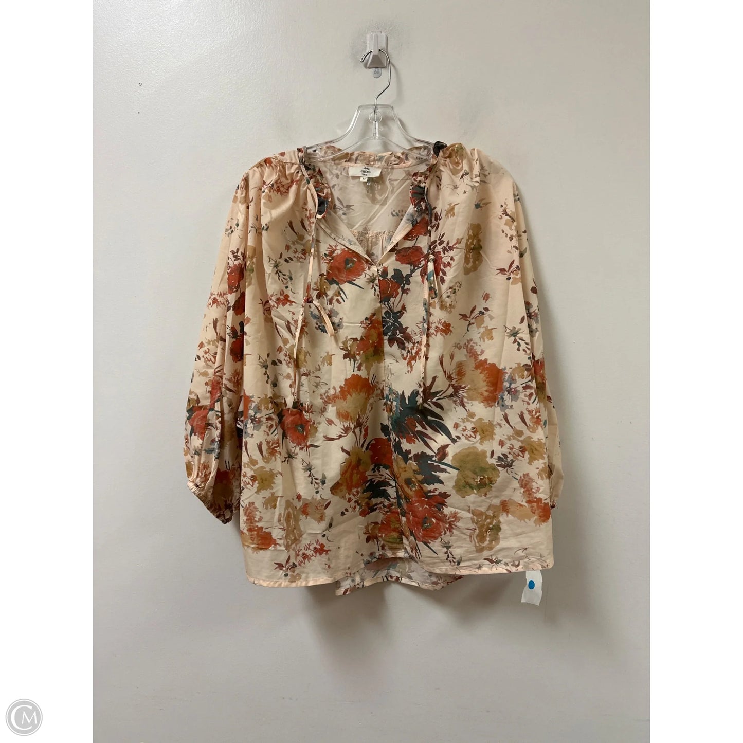 Top Long Sleeve By Entro In Cream, Size: M