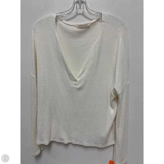 Top Long Sleeve By Urban Daizy In Cream, Size: M