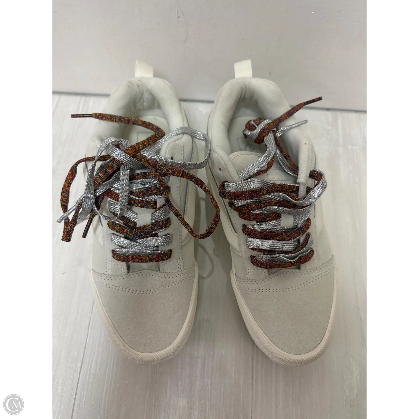 Shoes Sneakers By Vans In Cream, Size: 10
