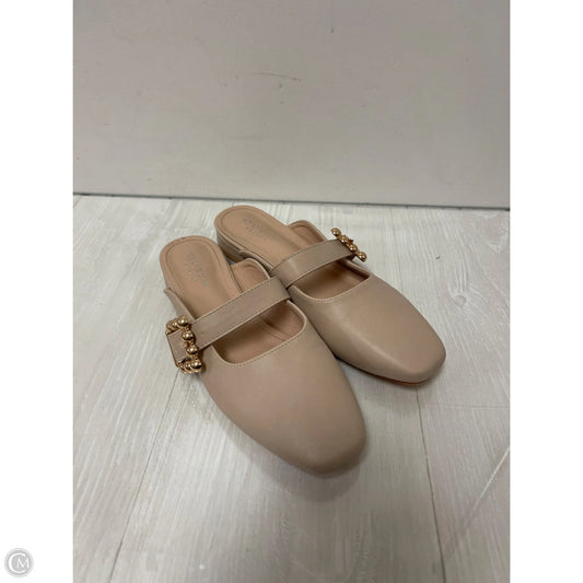Shoes Flats By Clothes Mentor In Cream, Size: 6.5
