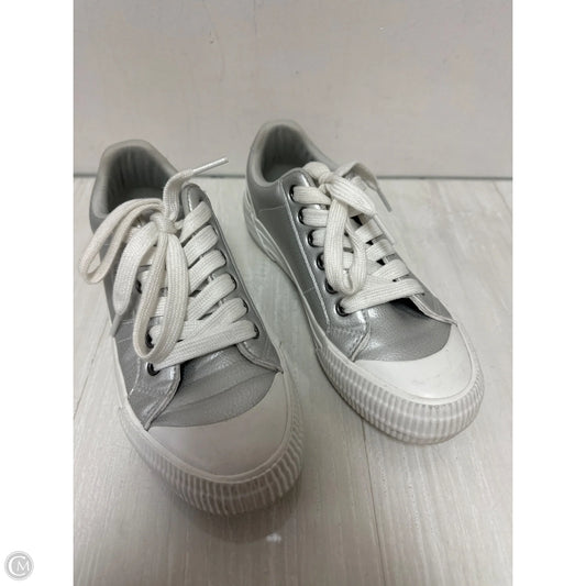 Shoes Sneakers By Rocket Dogs In Silver, Size: 6.5