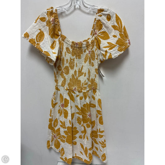 Dress Casual Short By Rip Curl In Yellow, Size: M