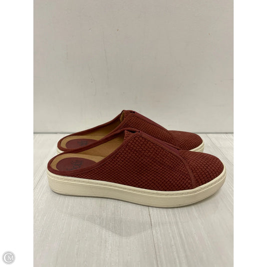 Shoes Sneakers By Sofft In Red, Size: 8.5