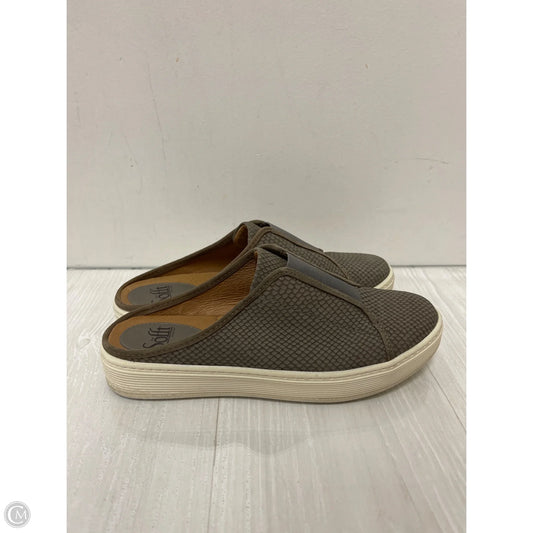 Shoes Sneakers By Sofft In Grey, Size: 8.5