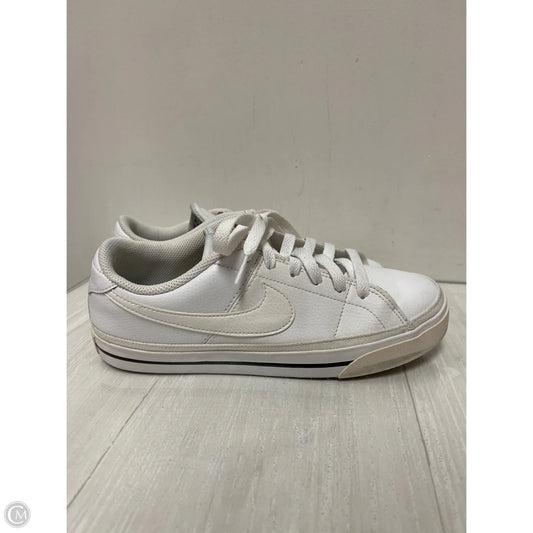 Shoes Sneakers By Nike In White, Size: 9