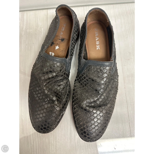 Shoes Flats By Clothes Mentor In Grey, Size: 7.5