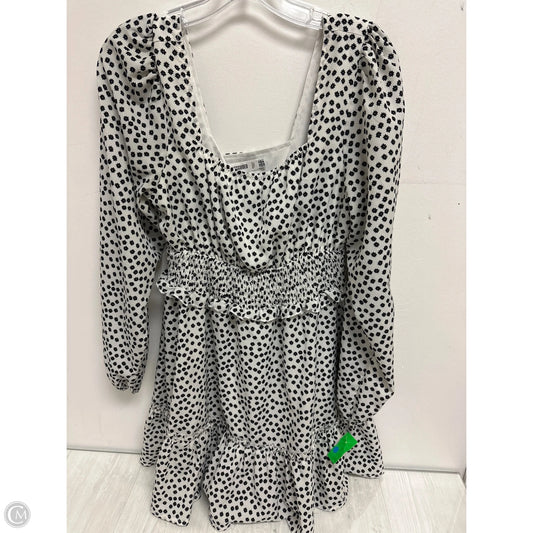 Dress Casual Short By Missguided In Floral Print, Size: M