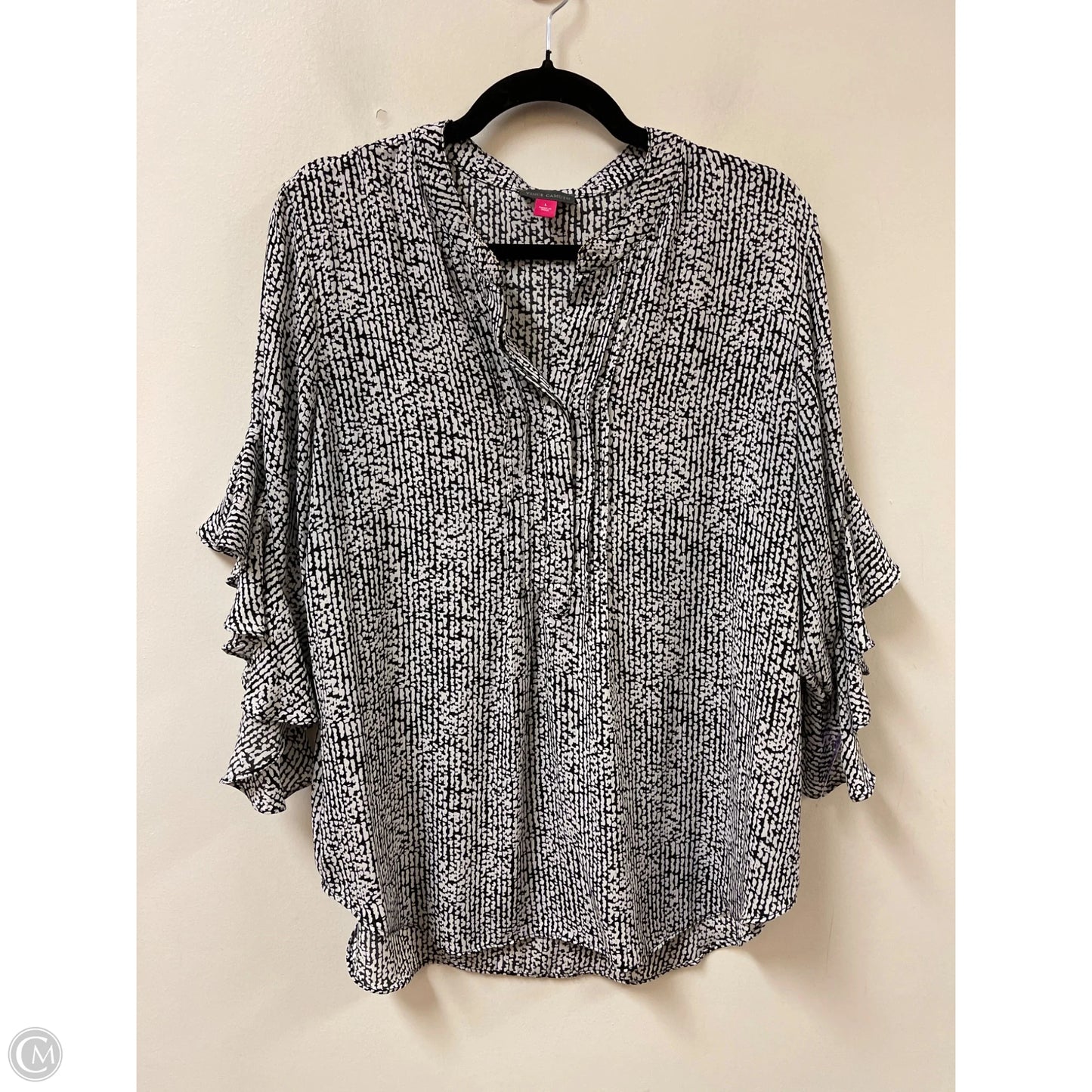 Top Short Sleeve By Vince Camuto In Black & White, Size: L