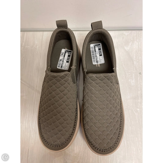 Shoes Flats By Clothes Mentor In Grey, Size: 11