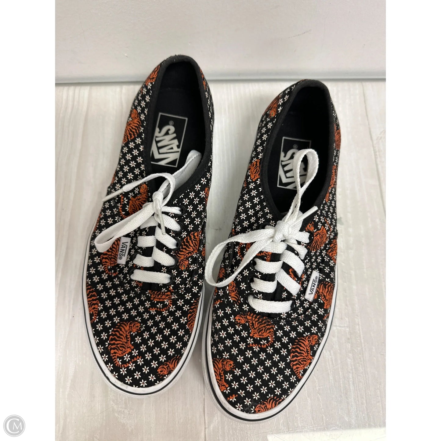 Shoes Sneakers By Vans In Black & Orange, Size: 8.5