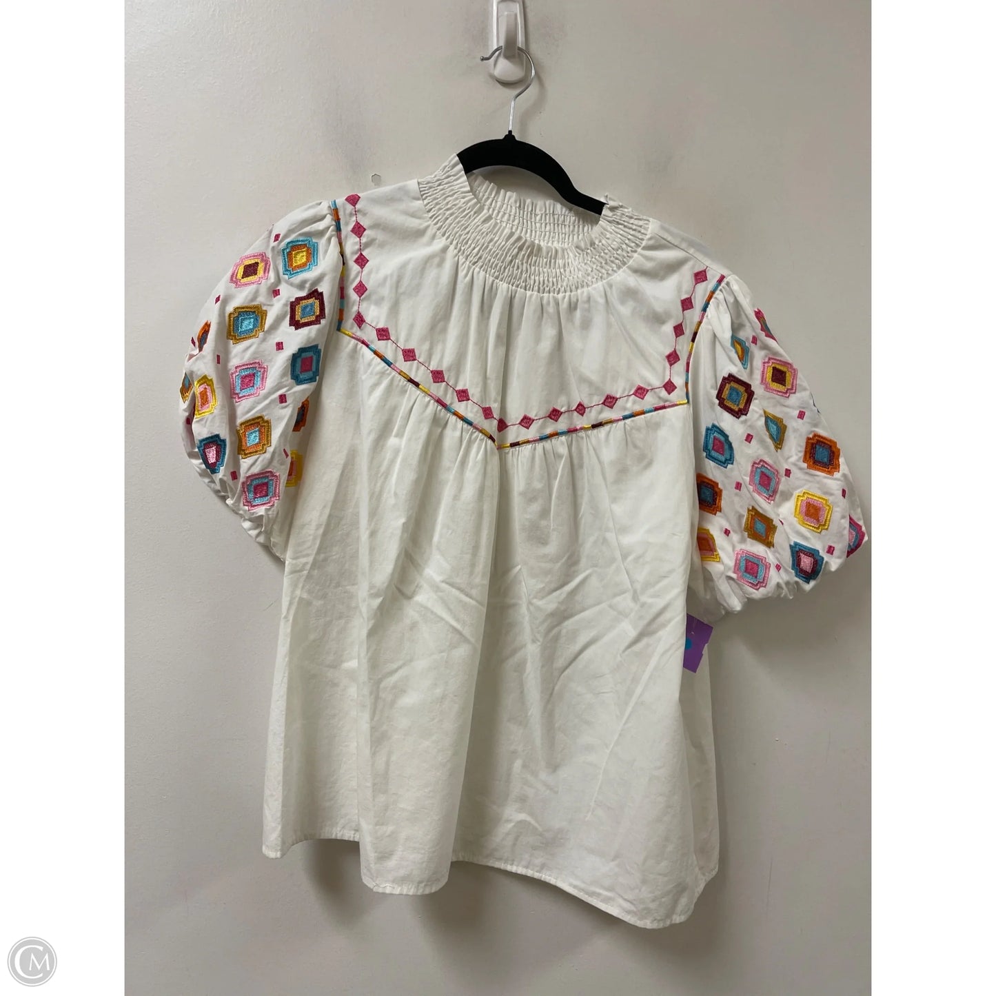 Top Short Sleeve By Clothes Mentor In White, Size: L