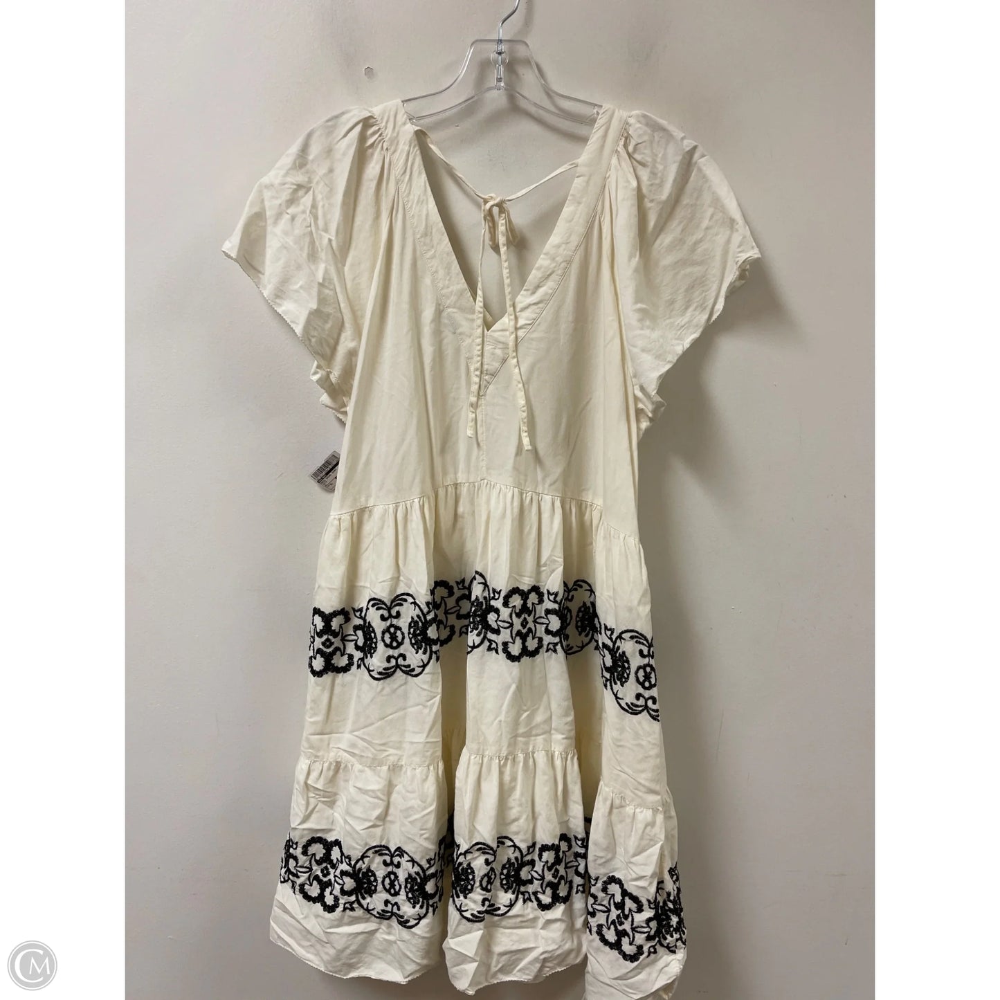 Dress Casual Short By Old Navy In White, Size: Xl