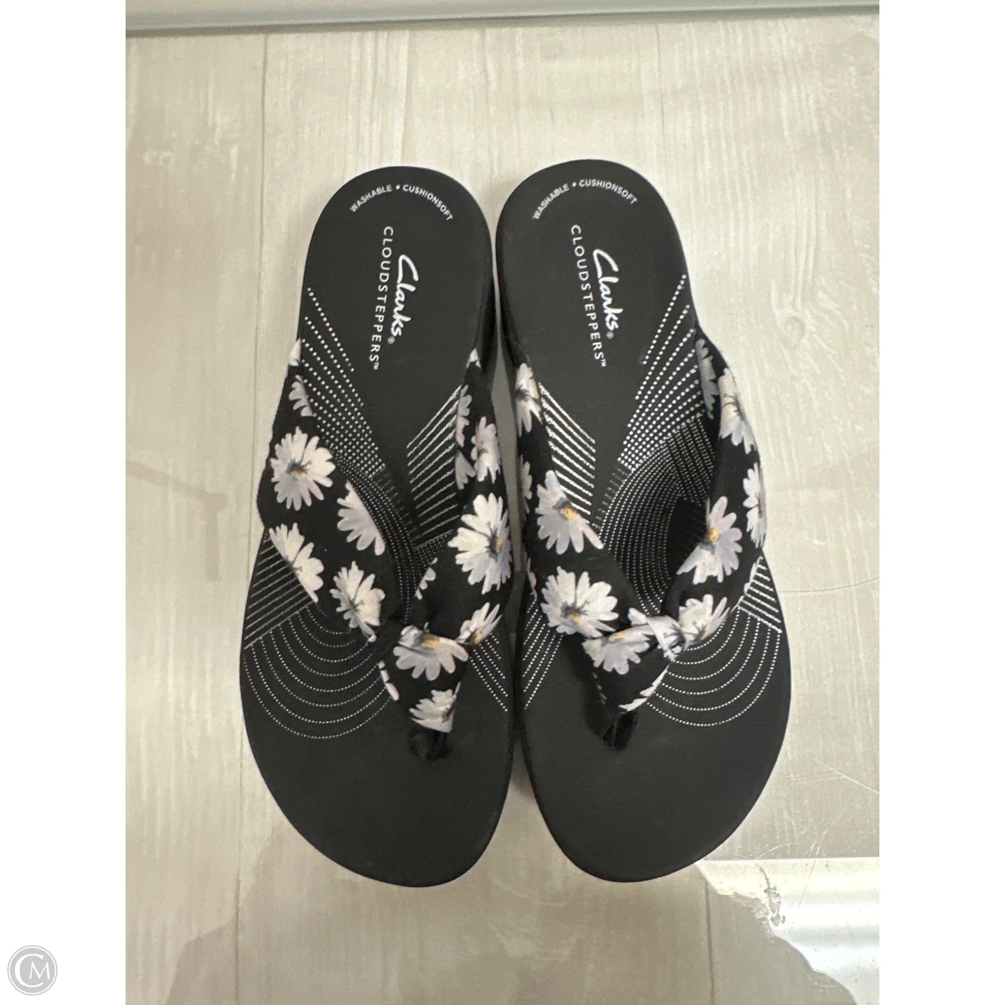 Sandals Flip Flops By Clarks In Black, Size: 6