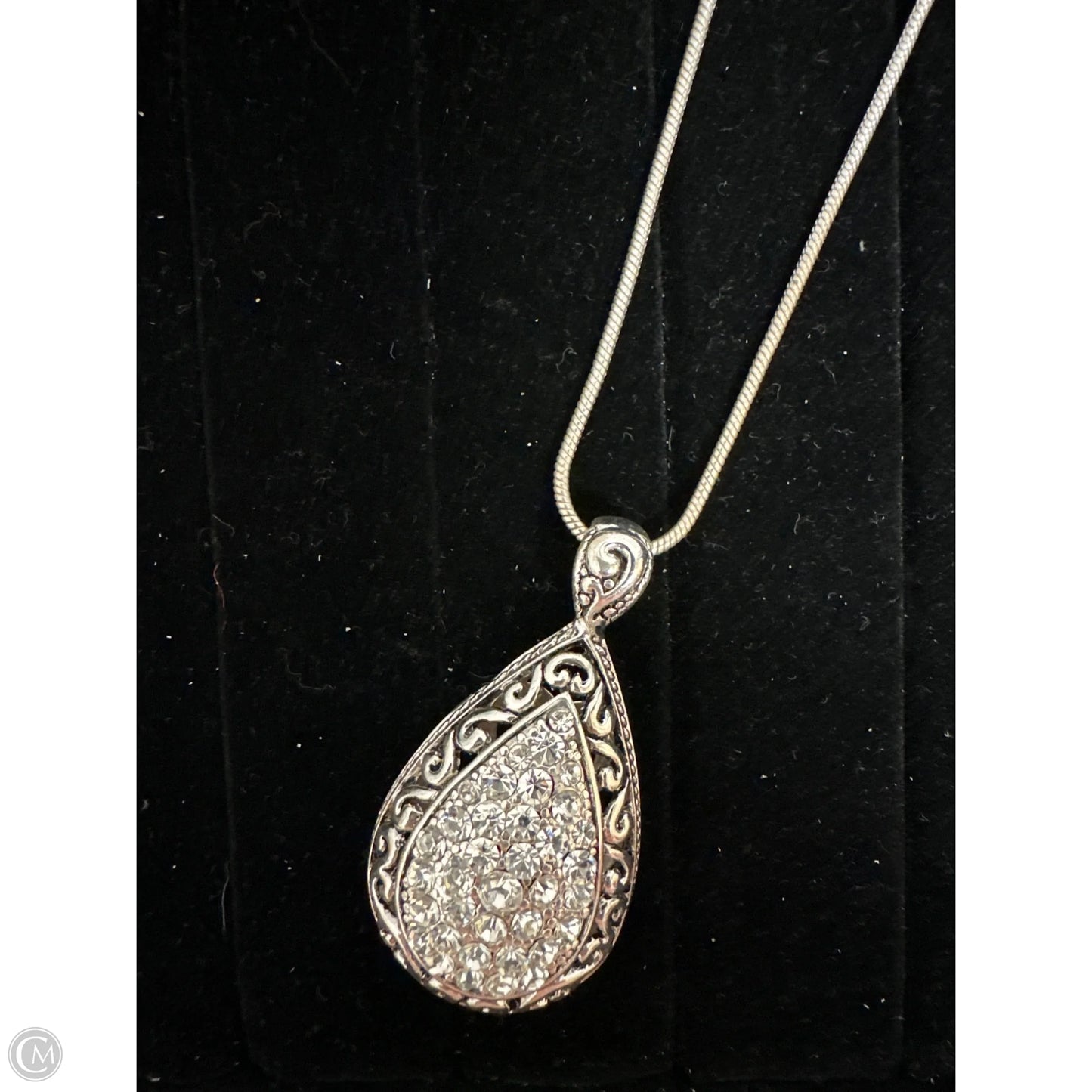Necklace Pendant By Clothes Mentor