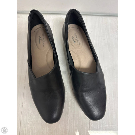 Shoes Flats By Clarks In Black, Size: 7