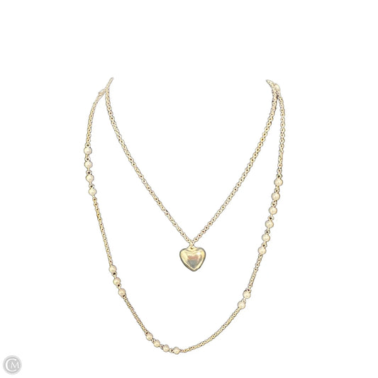 Necklace Layered By Clothes Mentor