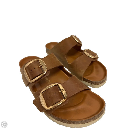 Sandals Flats By Birkenstock In Brown, Size: 8.5