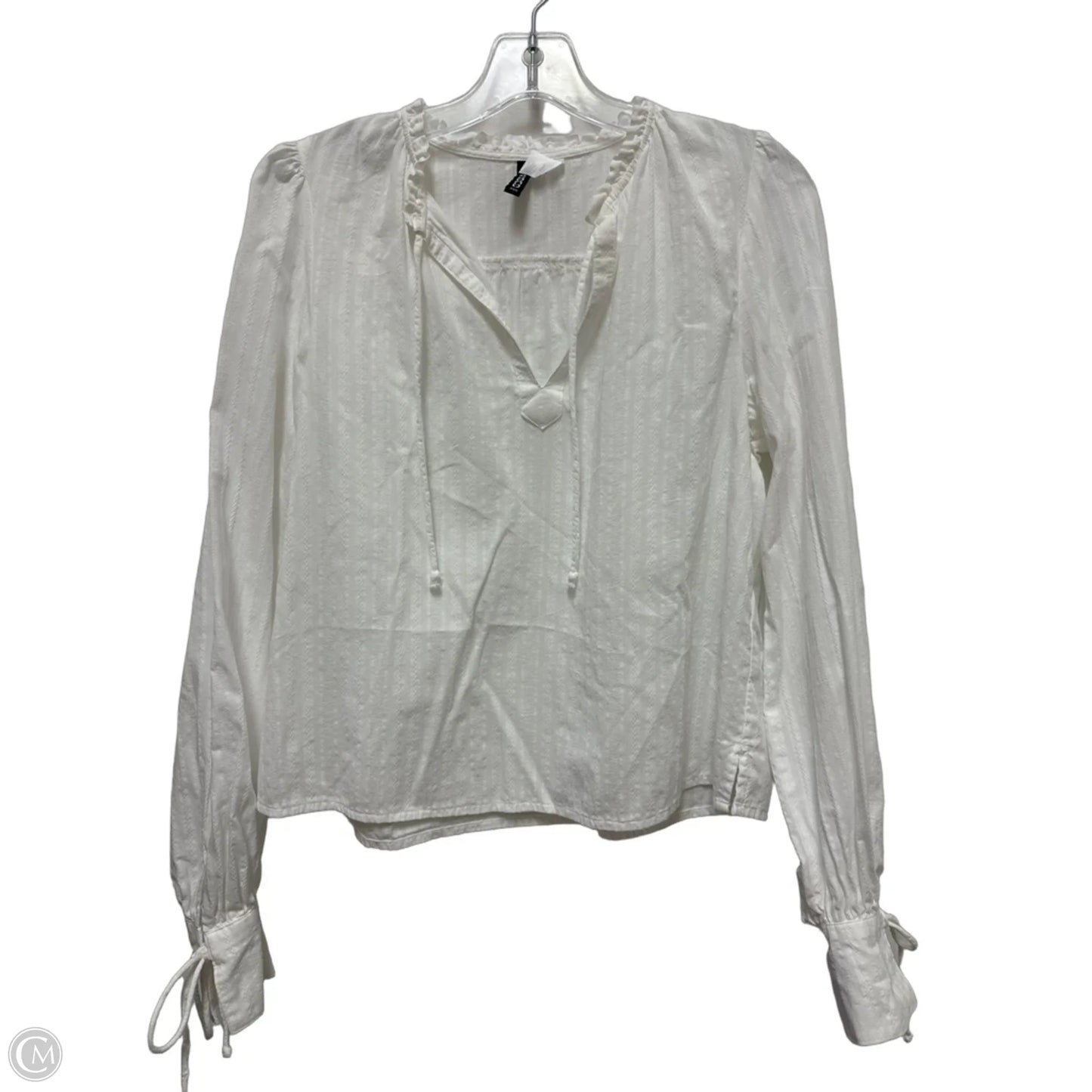 Top Long Sleeve By Divided In White, Size: S