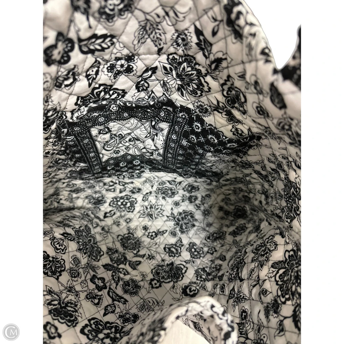 Tote By Clothes Mentor, Size: Medium