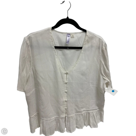 Top Short Sleeve By Alya In White, Size: Xl