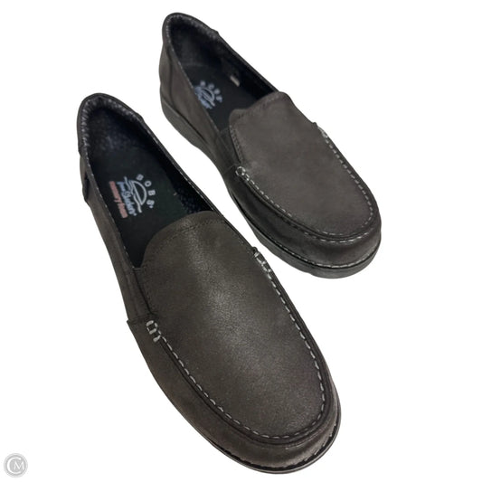Shoes Flats By Bobs In Brown, Size: 9