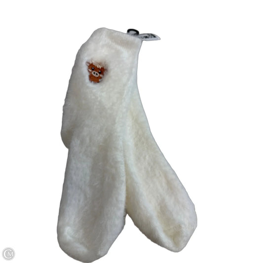 Socks By Clothes Mentor In Cream, Size: 0