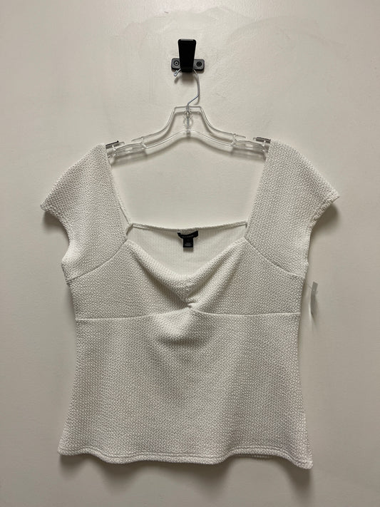 Cream Top Sleeveless Halogen, Size L