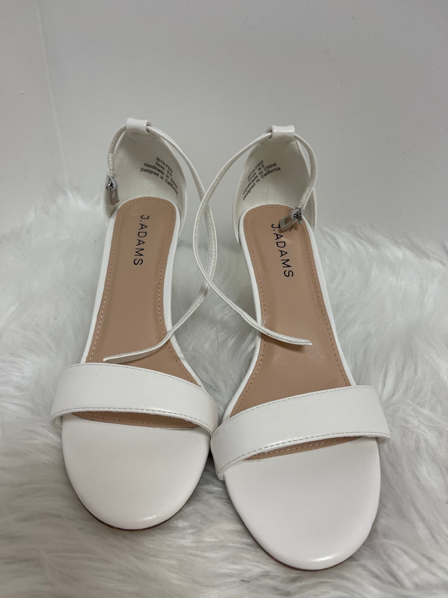 White Sandals Heels Kitten Clothes Mentor, Size 9.5