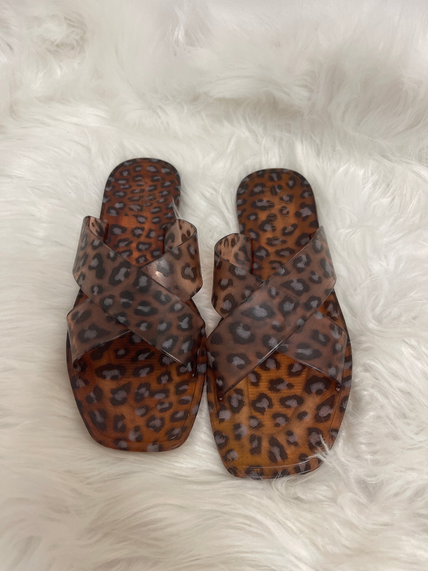 Animal Print Sandals Flats Matisse, Size 7