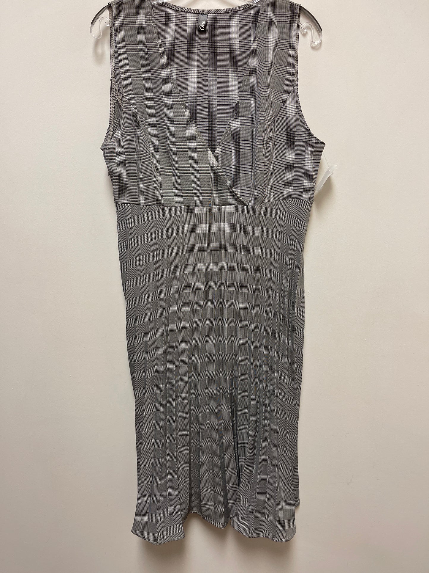 Grey Dress Casual Midi Clothes Mentor, Size M