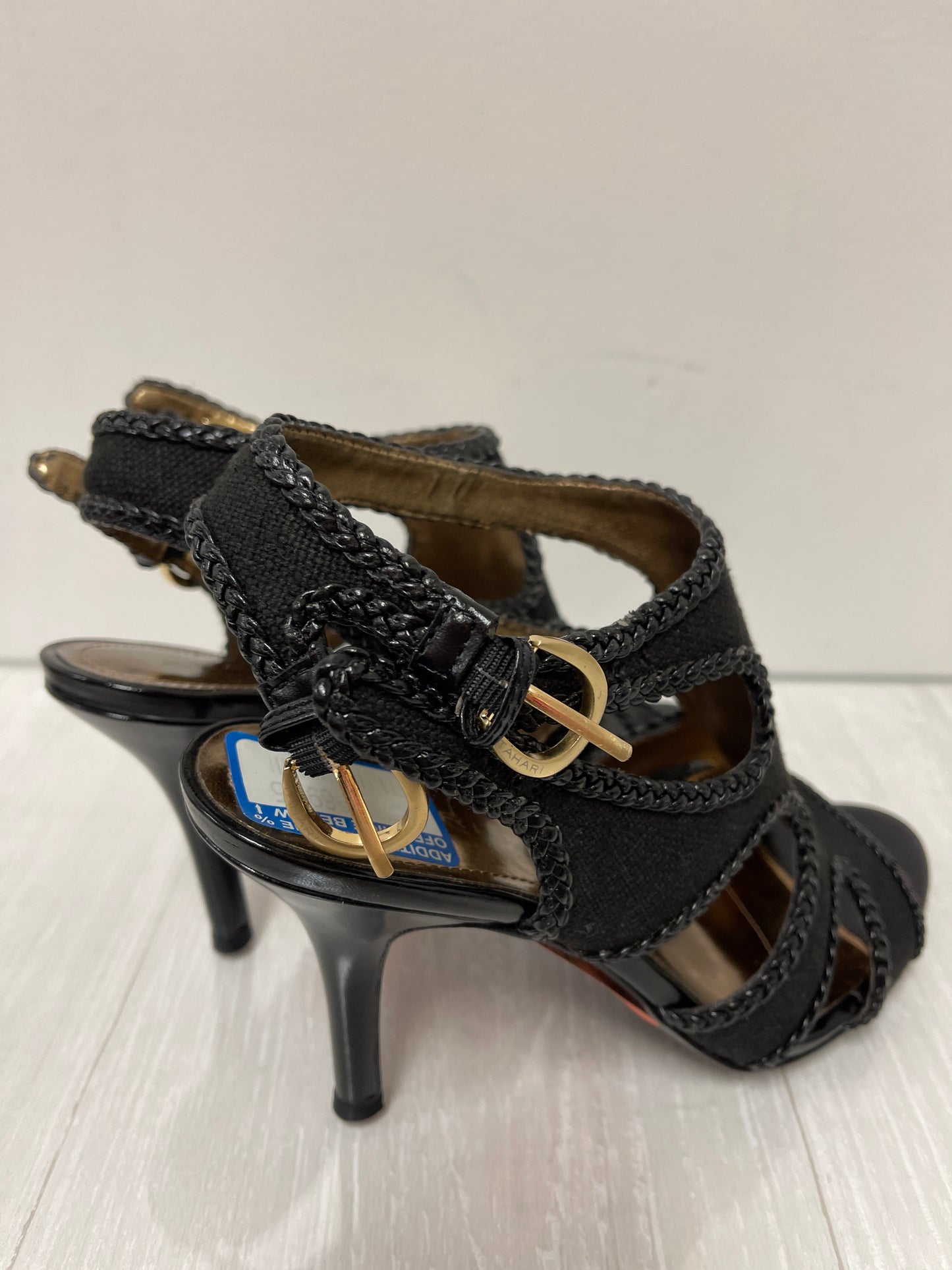 Sandals Heels Kitten By Tahari By Arthur Levine In Black, Size: 7.5