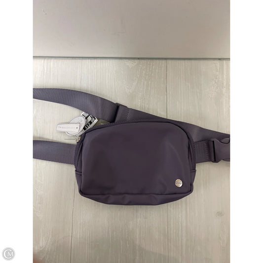 Belt Bag By Clothes Mentor, Size: Small