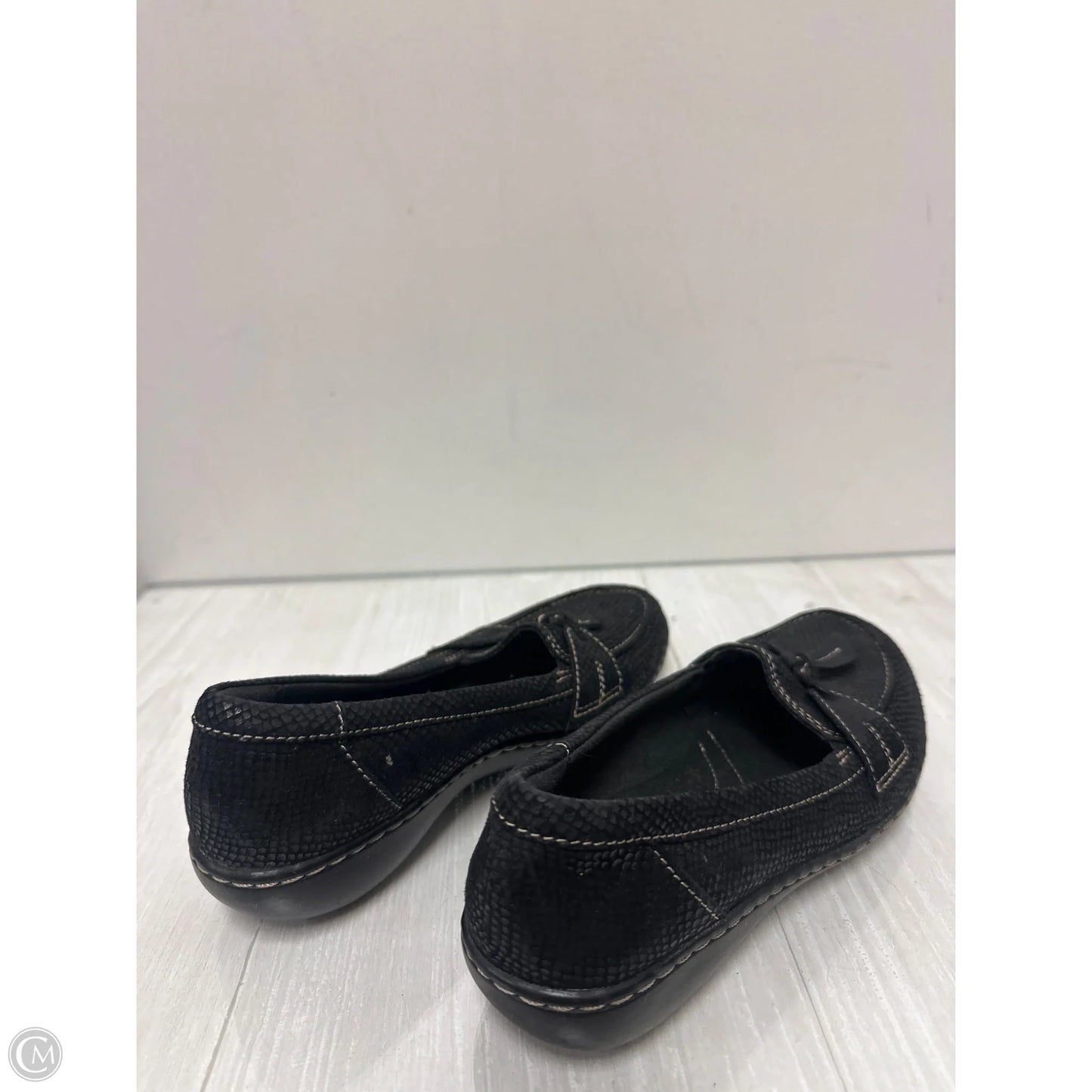 Shoes Flats By Clarks In Black, Size: 6