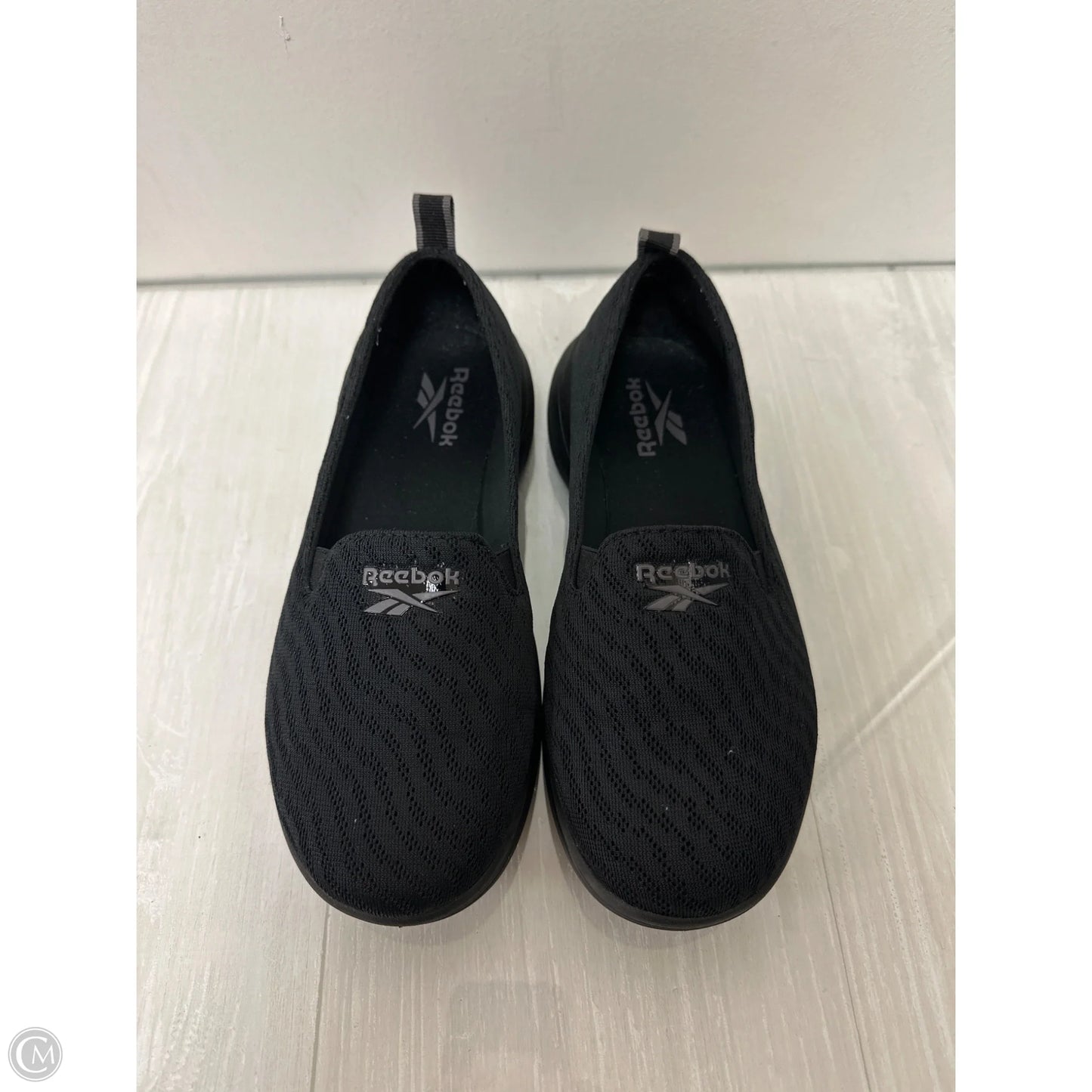 Shoes Flats By Reebok In Black, Size: 6.5