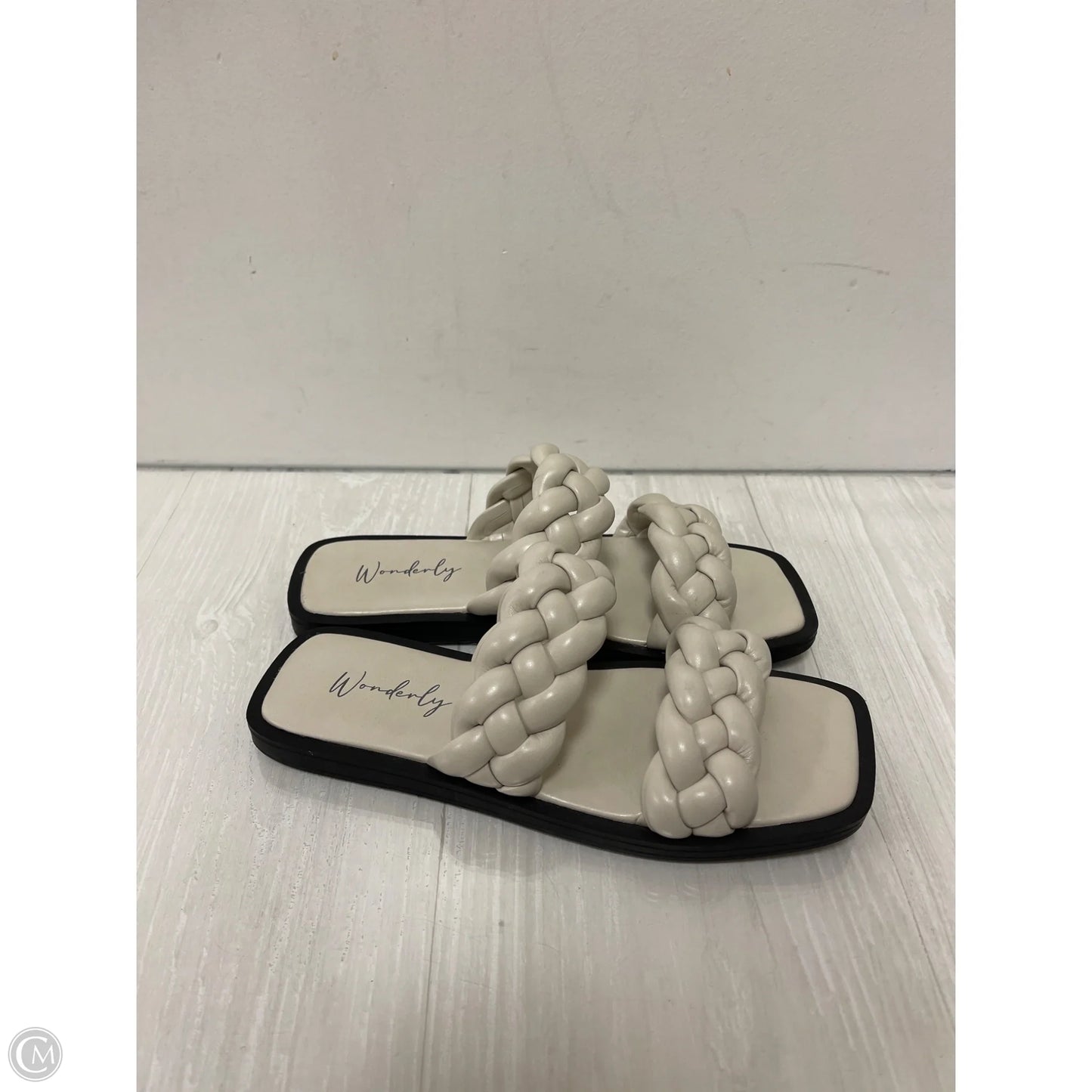 Sandals Flats By Wonderly In Cream, Size: 7