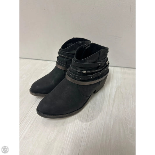 Boots Ankle Flats By So In Black, Size: 8