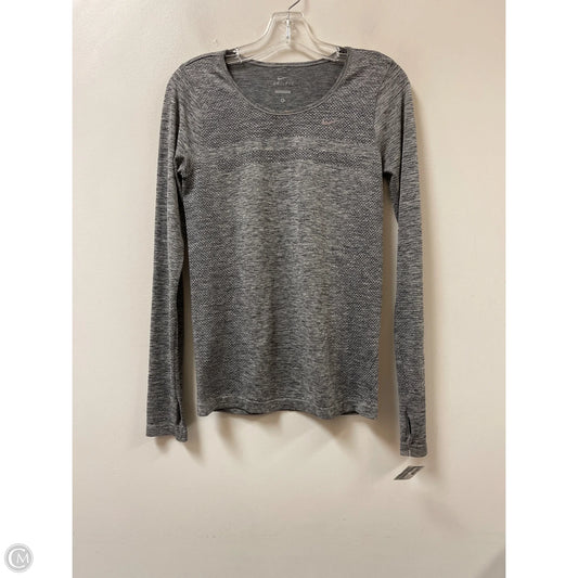 Athletic Top Long Sleeve Crewneck By Nike In Grey, Size: S