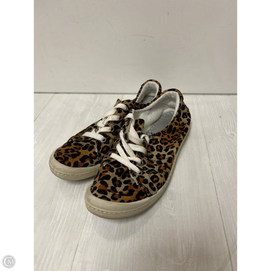 Shoes Sneakers By Forever In Animal Print, Size: 7.5