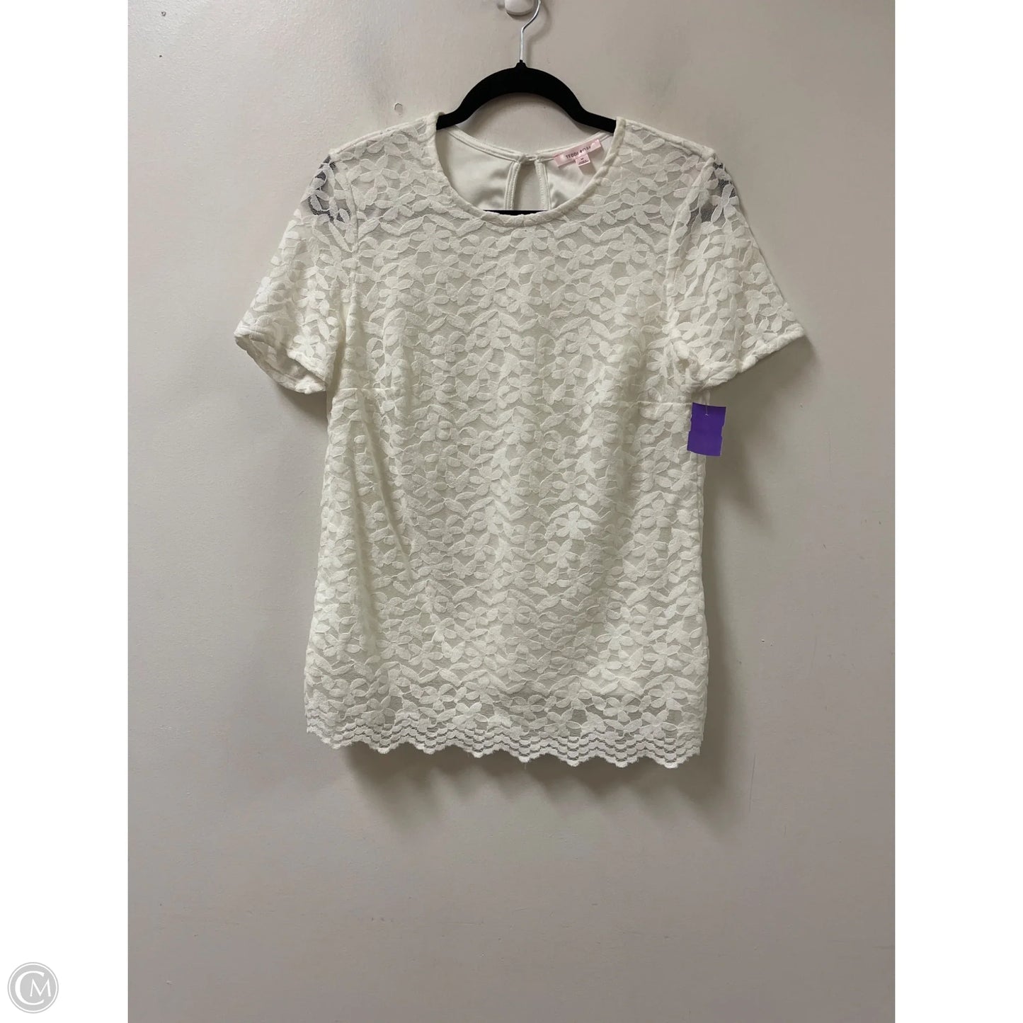 Top Short Sleeve By Clothes Mentor In Cream, Size: M