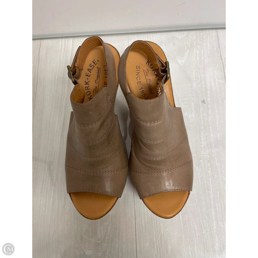 Sandals Heels Wedge By Kork Ease In Tan, Size: 6