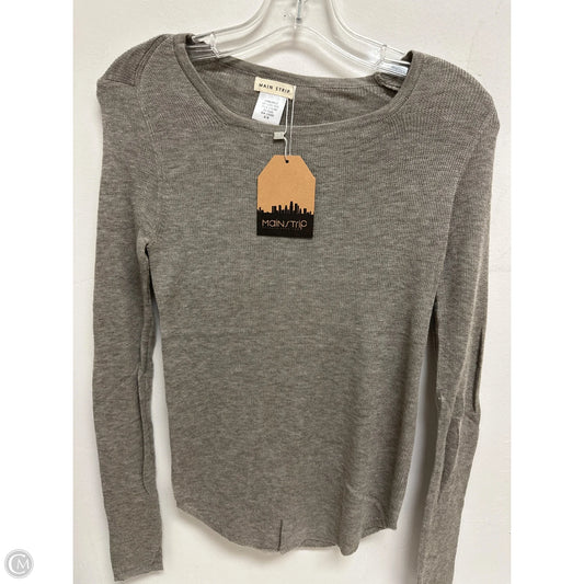 Top Long Sleeve By Main Strip In Grey, Size: M